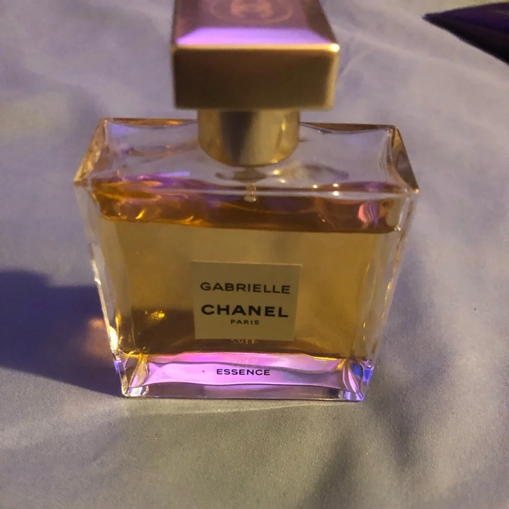 CHANEL Gabrielle Essence Perfume